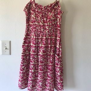 Summer dress with pockets